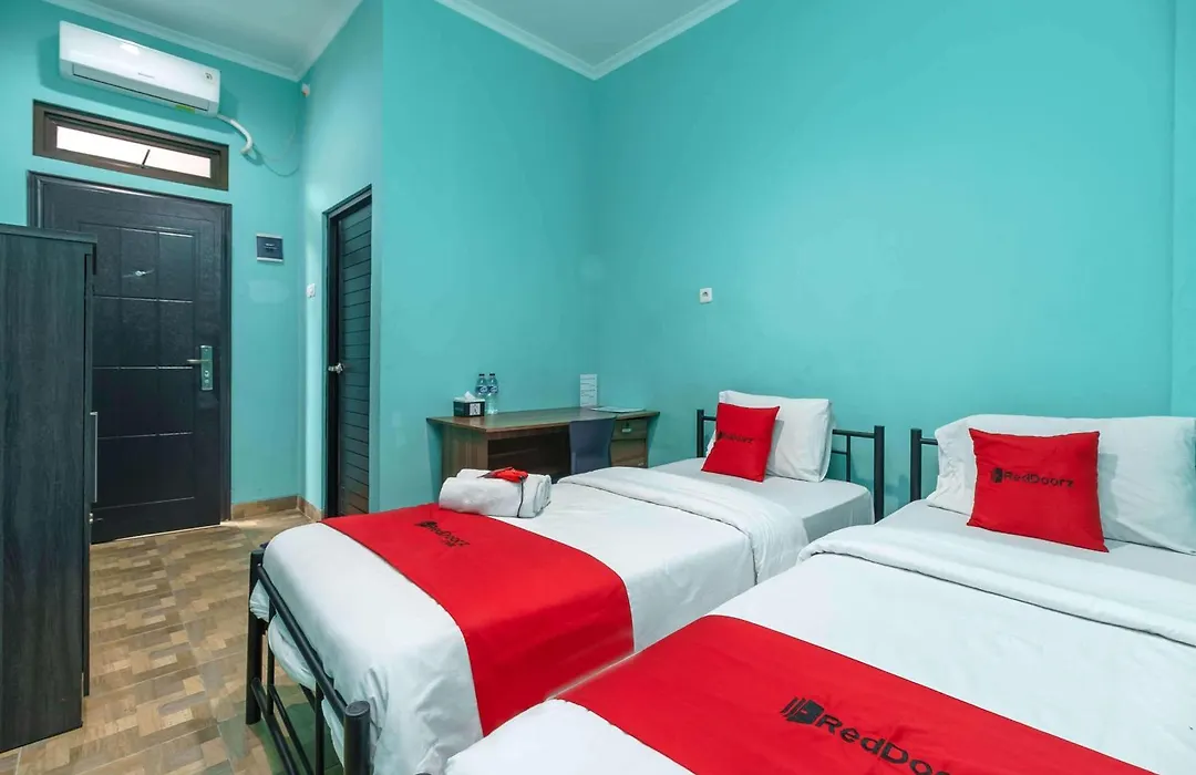 Reddoorz Near Rsud Koja-1